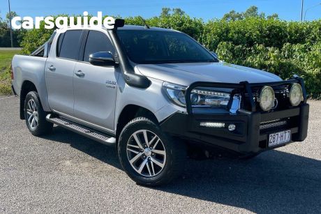Silver 2019 Toyota Hilux Double Cab Pick Up SR5 (4X4)