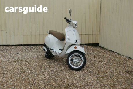 White 2021 VESPA SCOOTER Primavera 125 Iget ABS OtherCar