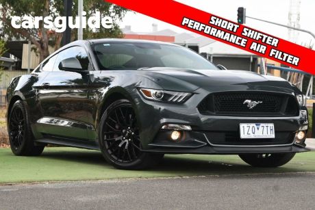Green 2016 Ford Mustang Coupe Fastback GT 5.0 V8