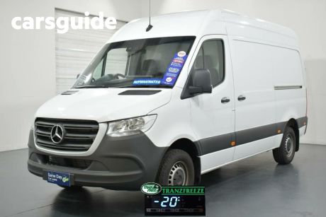 White 2023 Mercedes-Benz Sprinter Commercial 417CDI Low Roof MWB 9G-Tronic RWD
