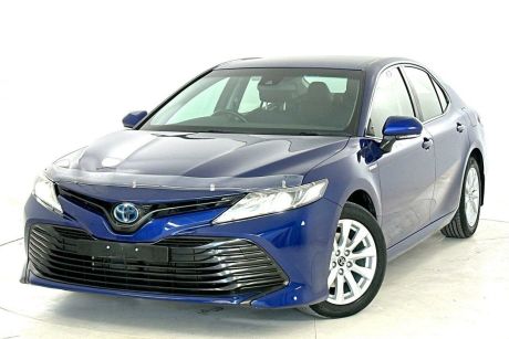 Blue 2019 Toyota Camry Sedan Ascent (hybrid)