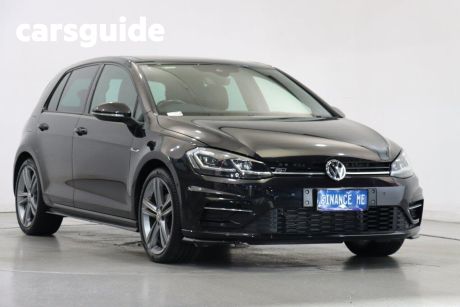 Black 2018 Volkswagen Golf Hatchback 110 TSI Highline