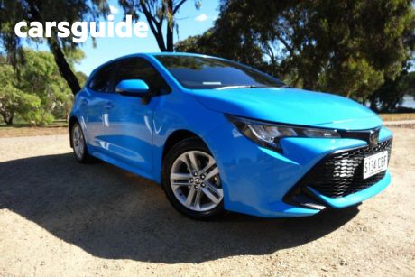 Blue 2019 Toyota Corolla Hatchback Ascent Sport