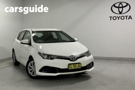 White 2017 Toyota Corolla Hatchback Ascent