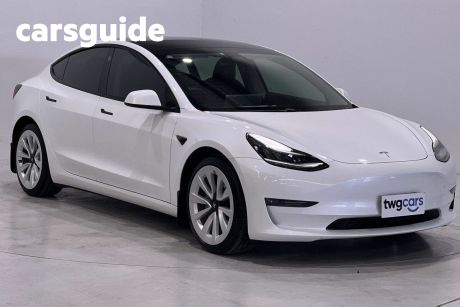 White 2020 Tesla Model 3 Sedan Long Range AWD