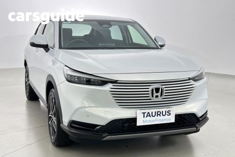 White 2022 Honda HR-V Wagon VI X