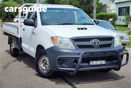 White 2006 Toyota Hilux Cab Chassis SR