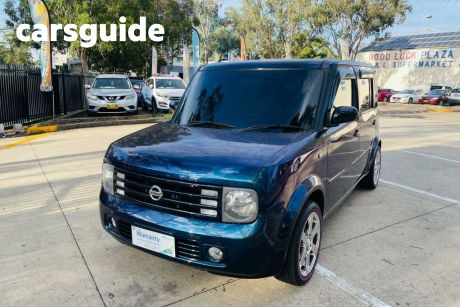Blue 2003 Nissan Cube Wagon Automatic 7 Seat 4 cylinder