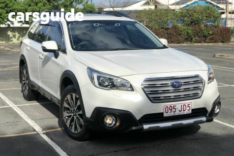 White 2016 Subaru Outback Wagon 2.5I Premium