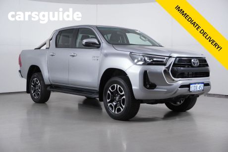 Silver 2022 Toyota Hilux Double Cab Pick Up SR5 (4X4)