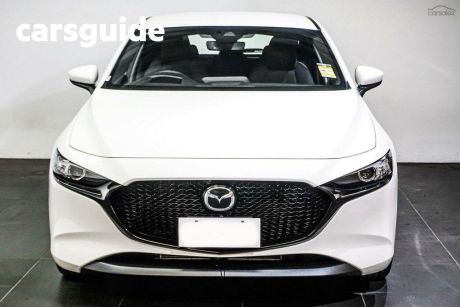 White 2023 Mazda Mazda3 Sedan G25 Evolve SP