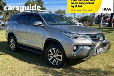 Silver 2016 Toyota Fortuner Wagon Crusade