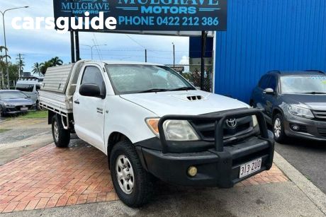 White 2005 Toyota Hilux Cab Chassis SR (4X4)