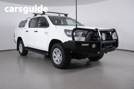 White 2021 Toyota Hilux Double Cab Pick Up SR+ (4X4)