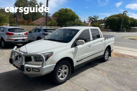 White 2014 Ssangyong Actyon Ute Tray Sports 4x2