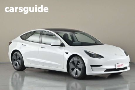 White 2021 Tesla Model 3 Sedan Standard Range Plus RWD