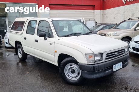 White 2000 Toyota Hilux Dual Cab Pick-up