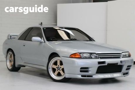 Silver 1990 Nissan Skyline Coupe GT-R