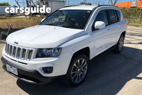 White 2015 Jeep Compass Wagon Limited (4X4)