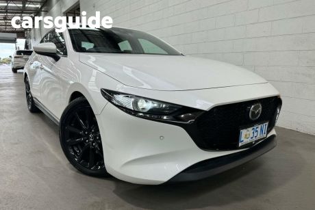 White 2019 Mazda 3 Hatchback G25 Astina
