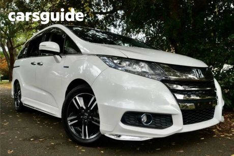 White 2017 Honda Odyssey Wagon VTi-L Hybrid Hybrid 7 Seater