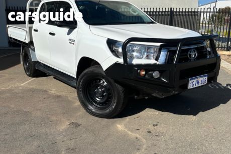 White 2019 Toyota Hilux Dual Cab Chassis SR (4X4)