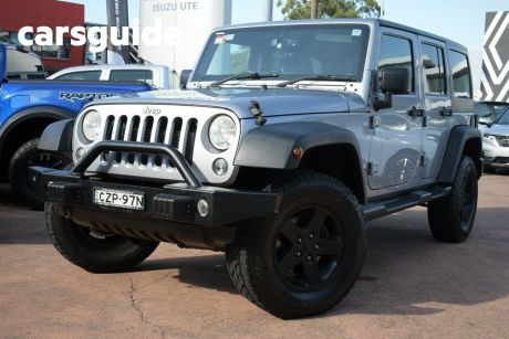 Silver 2015 Jeep Wrangler Unlimited Softtop Sport (4X4)