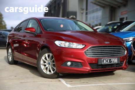 Red 2015 Ford Mondeo Hatch Ambiente