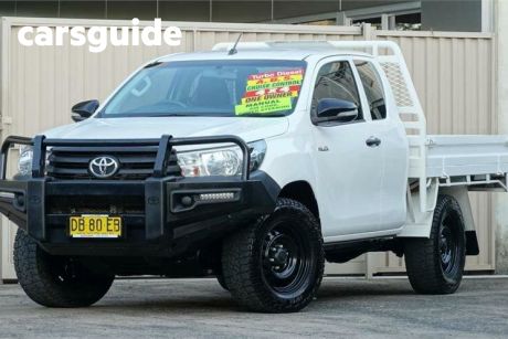 White 2015 Toyota Hilux X Cab Cab Chassis Workmate (4X4)