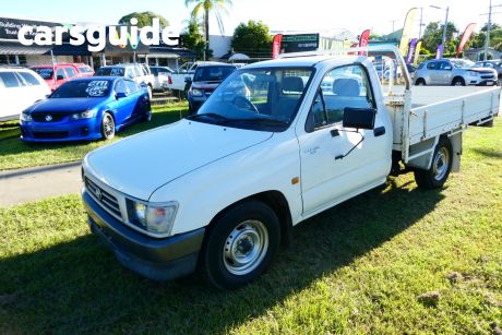 White 2000 Toyota Hilux Cab Chassis