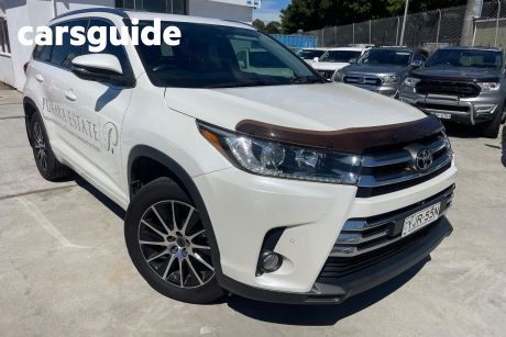 White 2019 Toyota Kluger Wagon Grande (4X2)