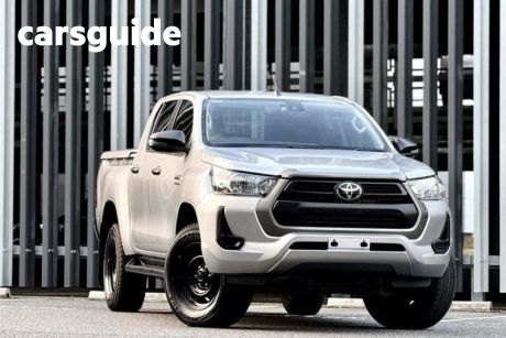 Silver 2020 Toyota Hilux Double Cab Pick Up SR HI-Rider