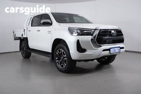 White 2022 Toyota Hilux Double Cab Chassis SR5 (4X4)