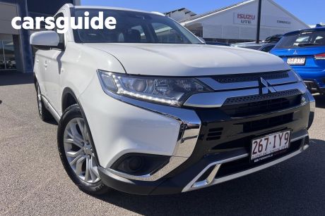 White 2019 Mitsubishi Outlander Wagon ES 7 Seat (2WD)