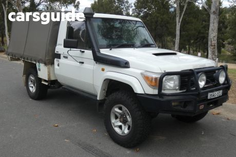 White 2009 Toyota Landcruiser Cab Chassis Workmate (4X4)