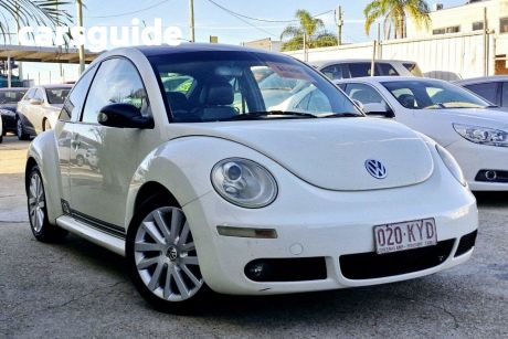White 2008 Volkswagen Beetle Hatchback Miami