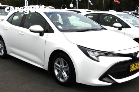 White 2021 Toyota Corolla Hatchback Ascent Sport