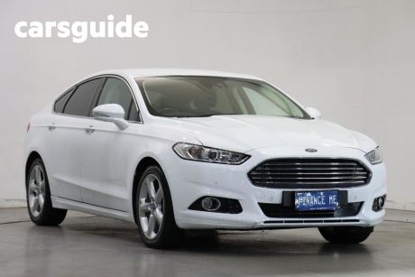 White 2017 Ford Mondeo Hatch Trend