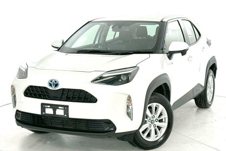 White 2022 Toyota Yaris Cross Wagon GX Hybrid