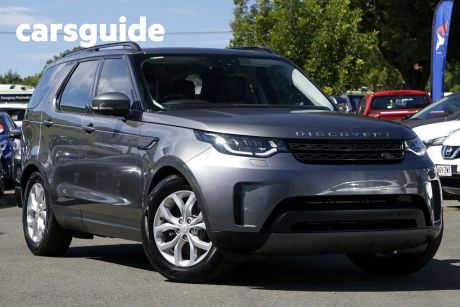 Grey 2017 Land Rover Discovery Wagon TD6 SE