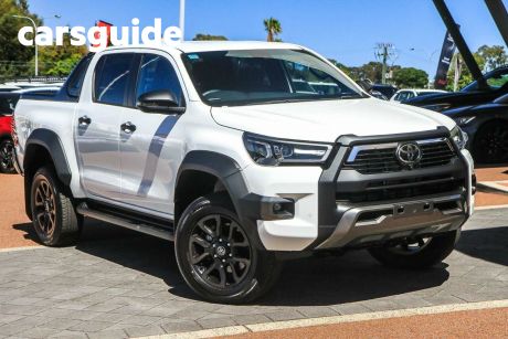 White 2023 Toyota Hilux Double Cab Pick Up Rogue (4X4) 6 Speaker