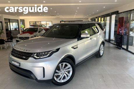 Silver 2018 Land Rover Discovery SUV SE