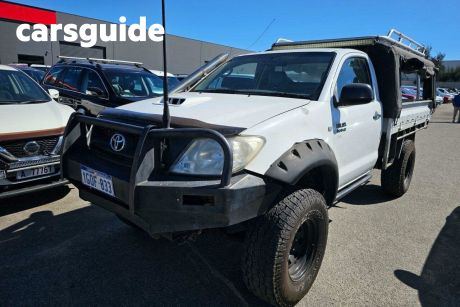 White 2007 Toyota Hilux Cab Chassis SR (4X4)