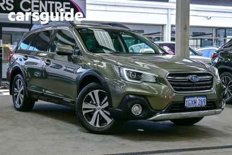 Green 2018 Subaru Outback Wagon 2.5I Premium