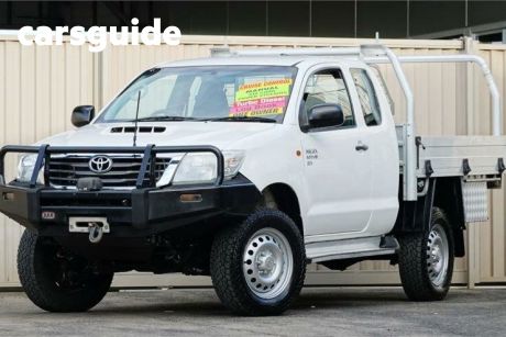 White 2015 Toyota Hilux X Cab Cab Chassis SR (4X4)