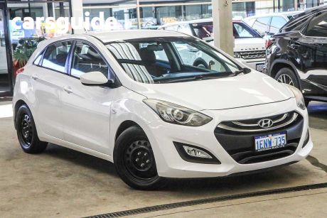 White 2014 Hyundai i30 Hatchback Active