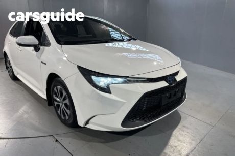 White 2019 Toyota Corolla Sedan Ascent Sport (hybrid)