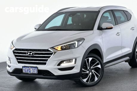 White 2018 Hyundai Tucson Wagon Special Edition Burgundy (awd)