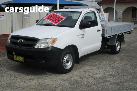 White 2006 Toyota Hilux Cab Chassis Workmate