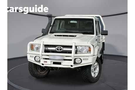 White 2019 Toyota Landcruiser Double Cab Chassis GXL (4X4)